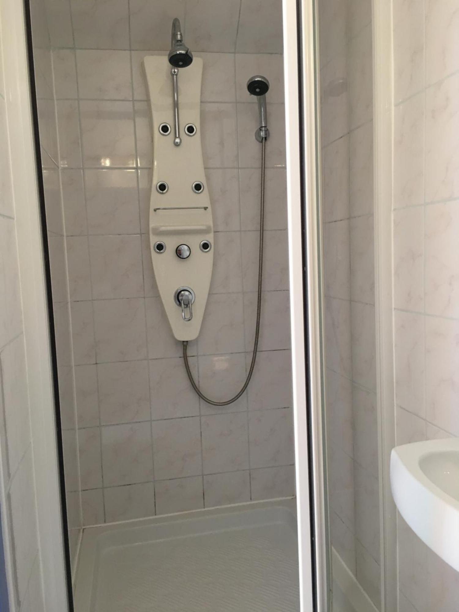 Bed and Breakfast La Penate Pluduno Екстер'єр фото
